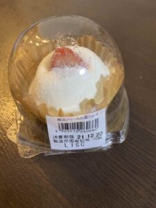 ローソンのショートケーキ